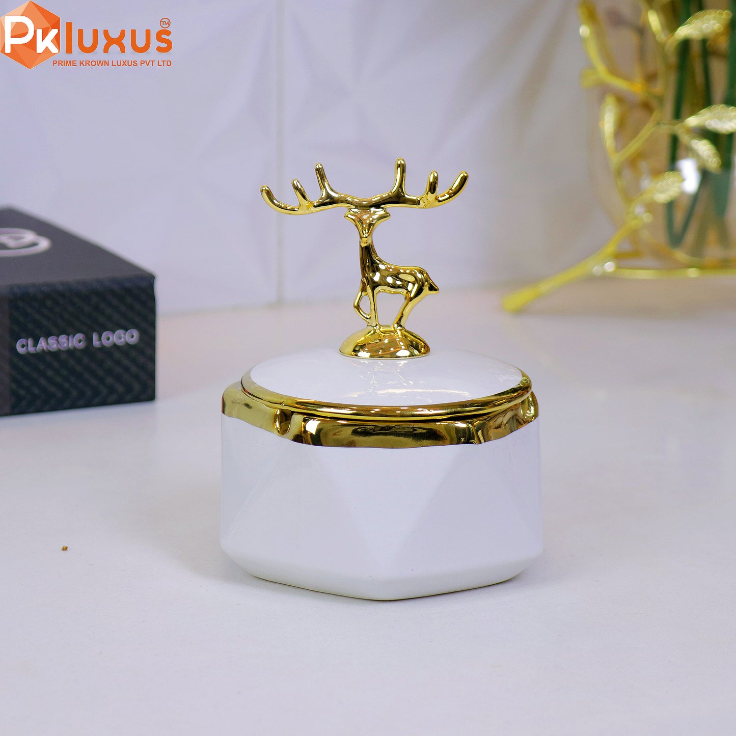 Luxury White & Golden Deer Ashtray With Lid By PK LUXUS™ - PK LUXUS