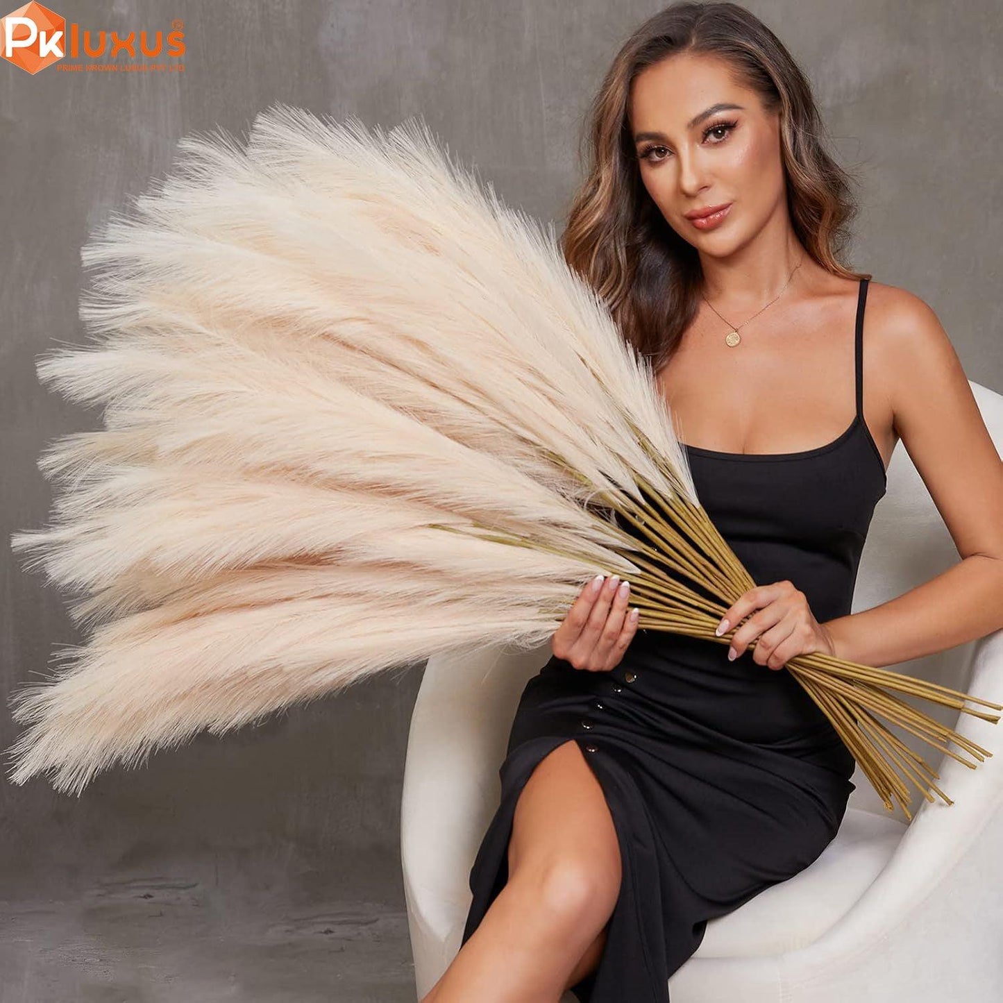 4pcs Artificial Pampas Grass – Tall, Fluffy, and Stylish by PK LUXUS™ - PK LUXUS