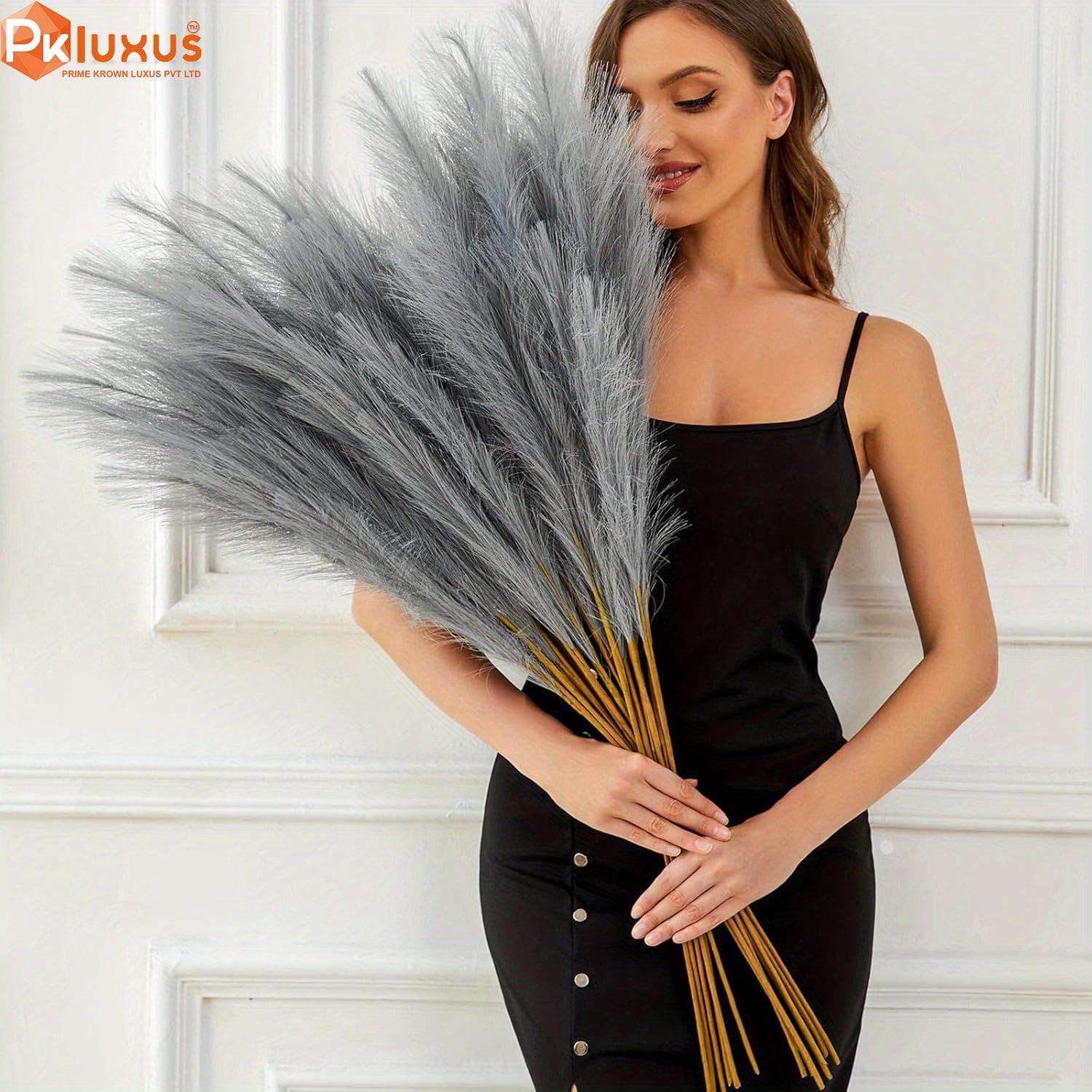 4pcs Artificial Pampas Grass – Tall, Fluffy, and Stylish by PK LUXUS™ - PK LUXUS