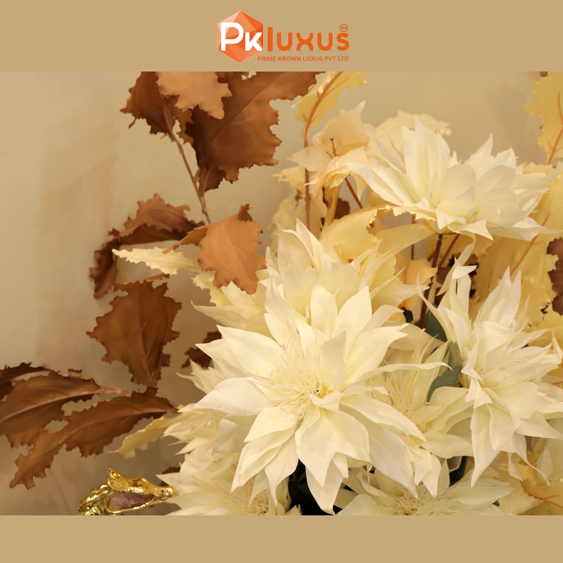 8 Stems Flowers Arrangement By PK LUXUS™ - PK LUXUS