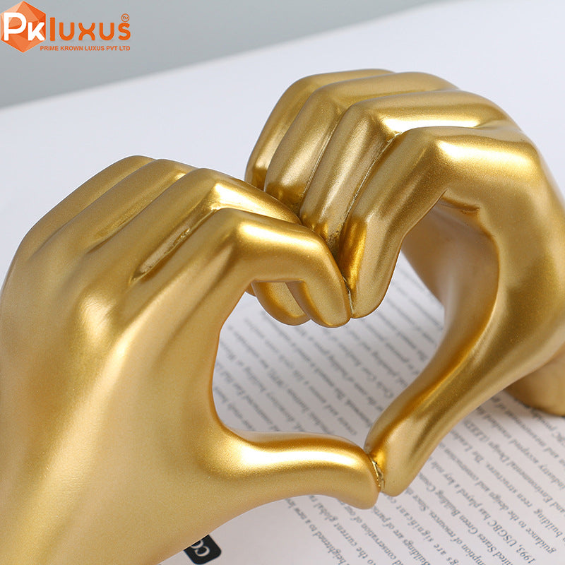 Luxury Gold Love Hands Statues | PK LUXUS™ - PK LUXUS